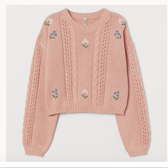 H&M sweater I’m a soft pink. Retail $49.99 BNWT - Picture 2 of 8